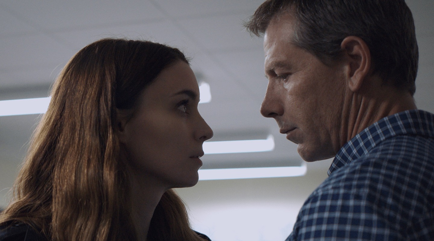 Rooney Mara e Ben Mendelsohn de Star Wars juntos no trailer do polêmico “Una”