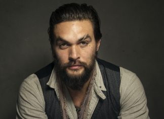 Jason Momoa elogia o roteiro de “Aquaman” e o trabalho de Zack Snyder