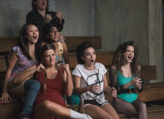 Netflix revela cartaz da série “GLOW”