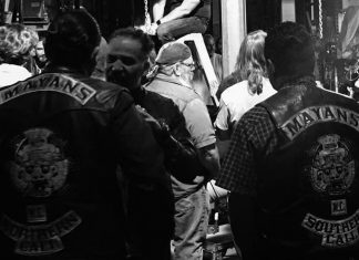 Série derivada de “Sons of Anarchy” terá piloto regravado e novo elenco Série derivada de "Sons of Anarchy" terá piloto regravado e novo elenco