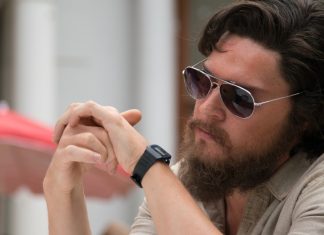 Evan Peters aparece com um visual bem diferente no trailer de “The Pirates of Somalia”