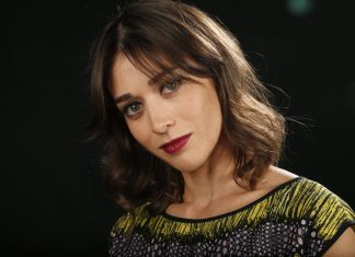 Lizzy Caplan e Tim Robbins irão estrelar segunda temporada de “Castle Rock”