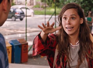 Confira a cena divulgada de “Socorro, Virei Uma Garota!”, com Thati Lopes