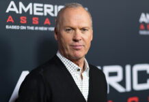 Michael Keaton negocia papel de “Batman” de futuro alternativo em “The Flash”